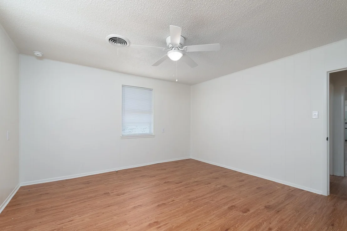 Photo of 102 S 2nd Street