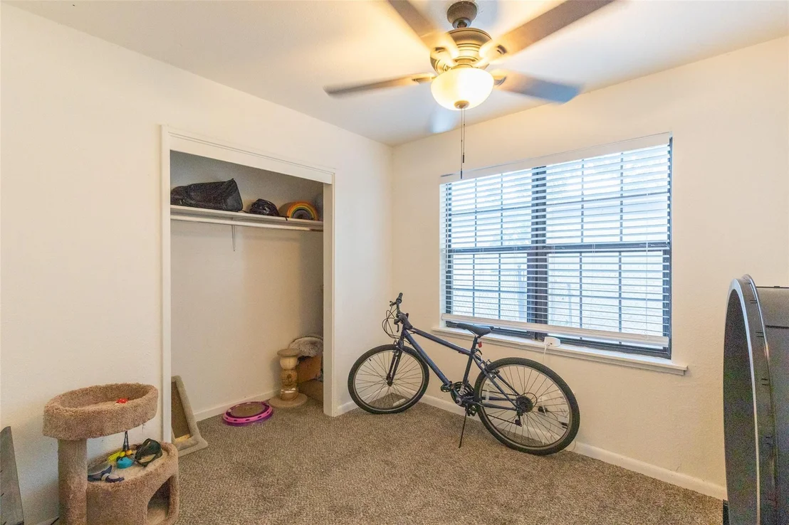 Photo of 2218 N Mockingbird