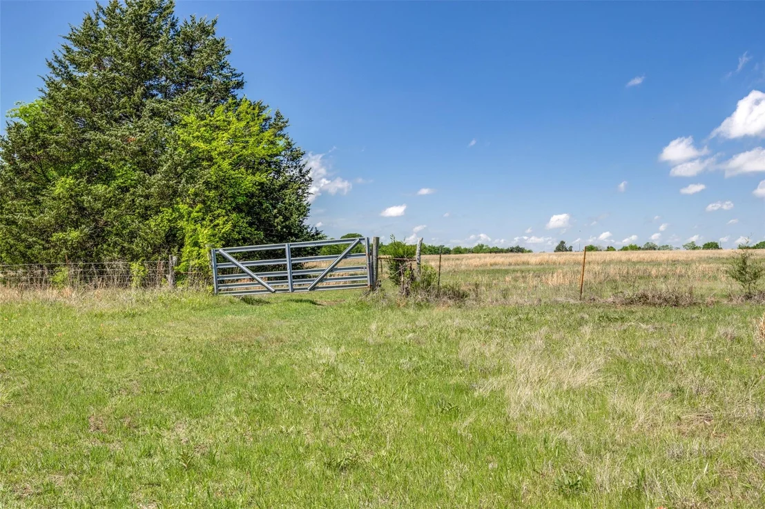 Photo of 1203 County Road 4132