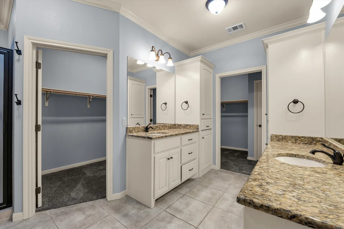 Photo of 32 North Shore Circle
