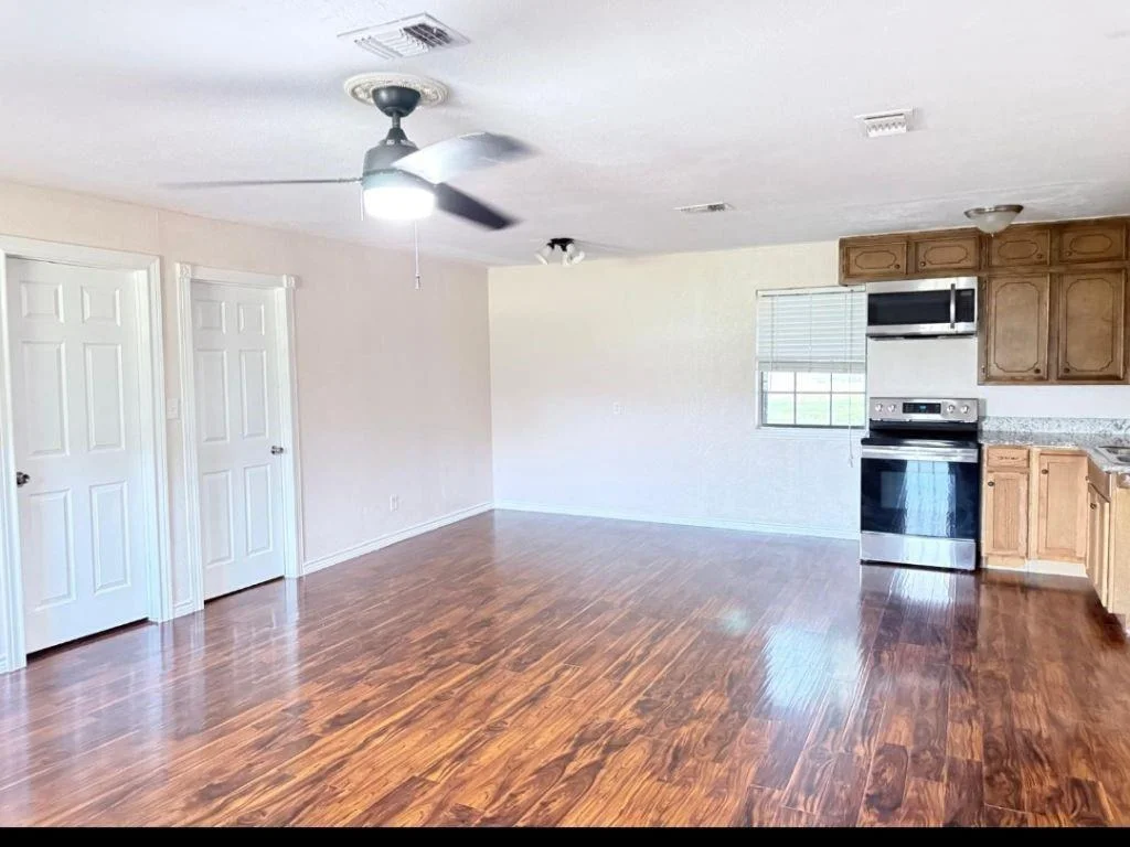 Photo of 2524 Mockingbird Road