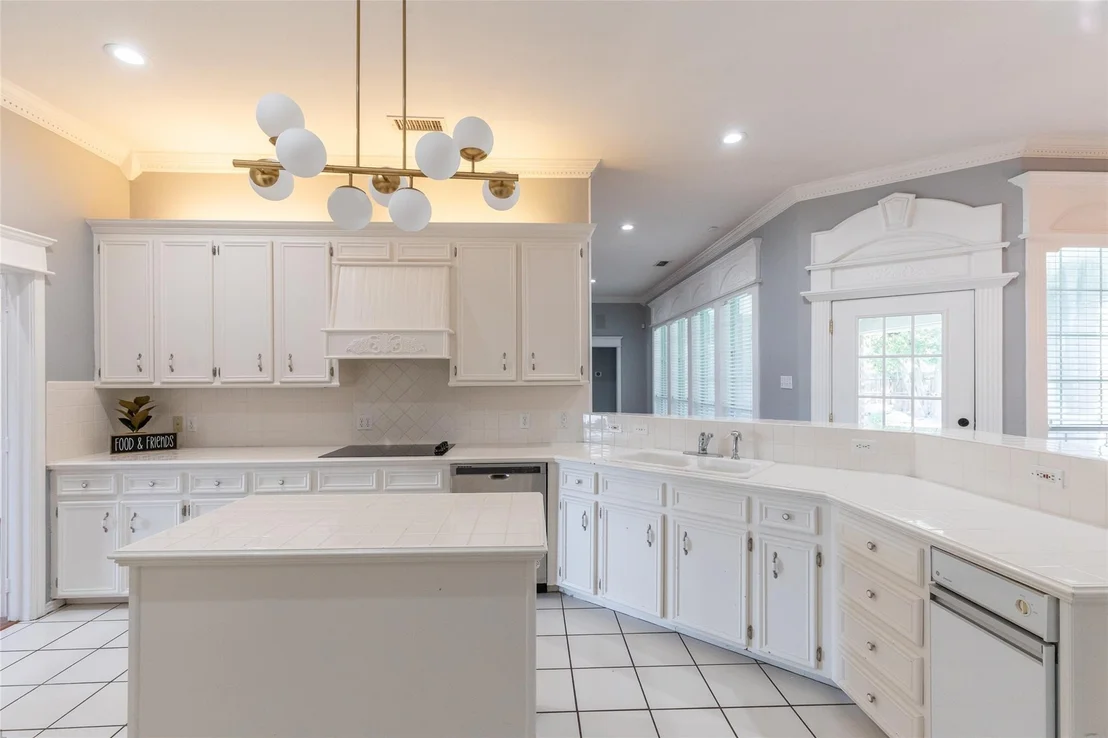 Photo of 1418 Kingwood Circle