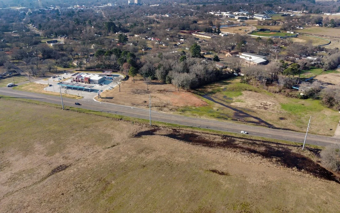 Photo of 700 N Greer Boulevard