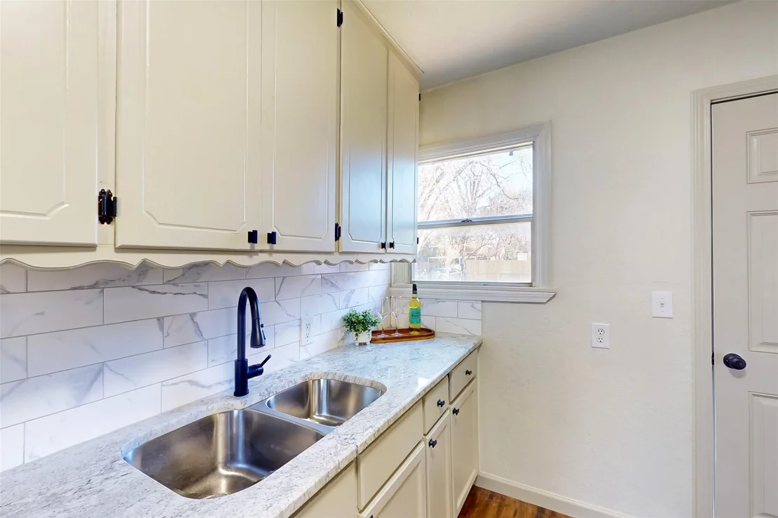 Photo of 2842 Carlson Drive