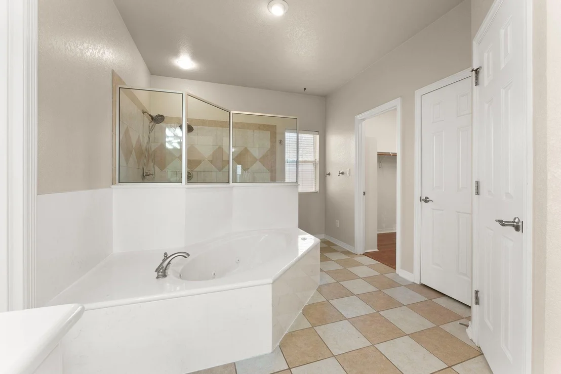 Photo of 4012 Creekview Trail