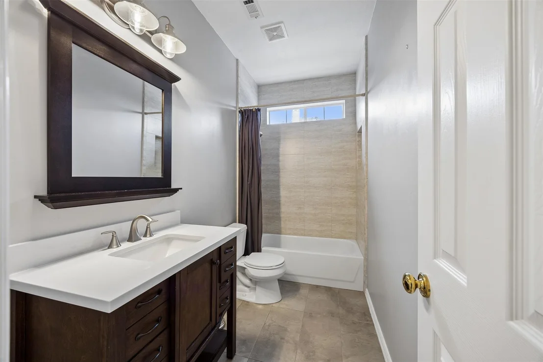 Photo of 2701 Oates Drive