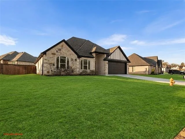 Photo of 1006 Windy Ridge Drive