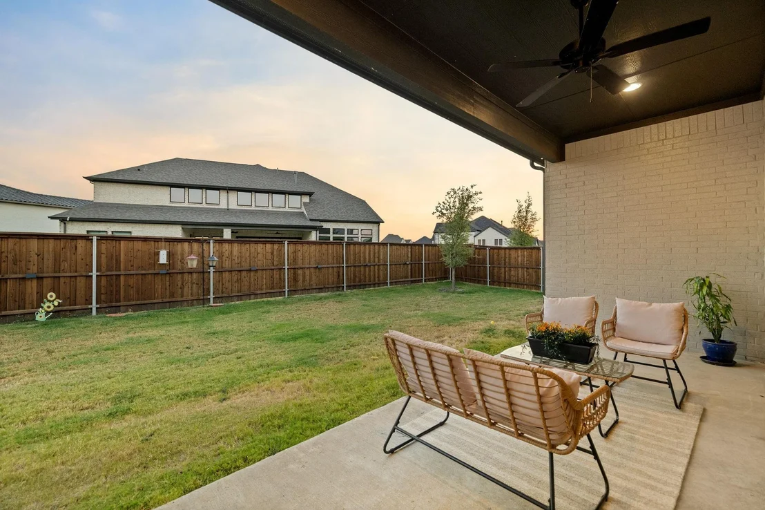 Photo of 2421 Heathrow Lane
