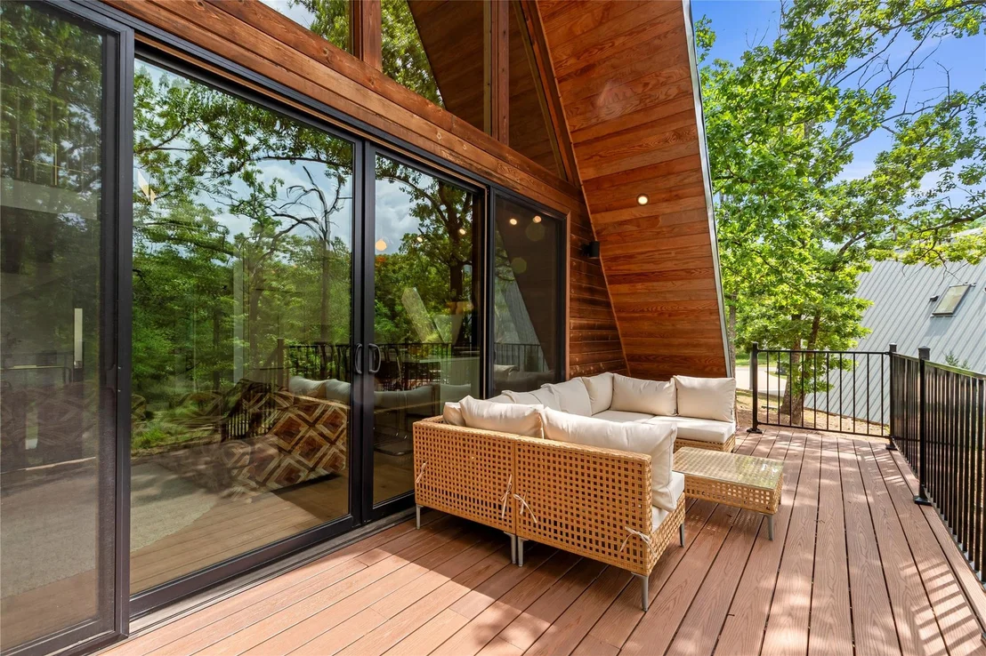 Photo of 5706 Point Lavista