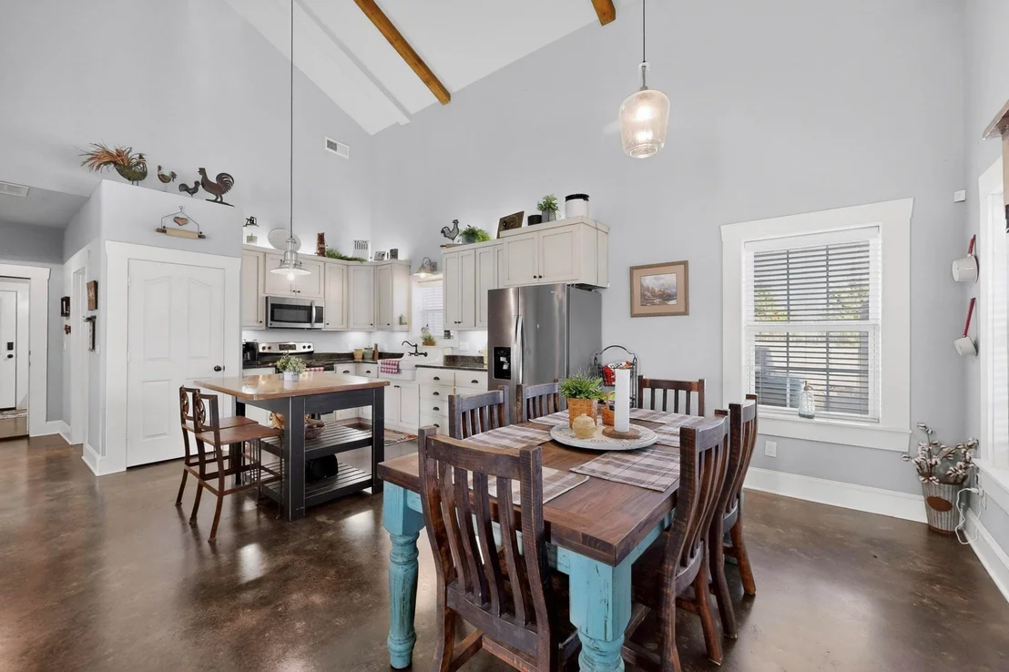 Photo of 2800 County Road 2905