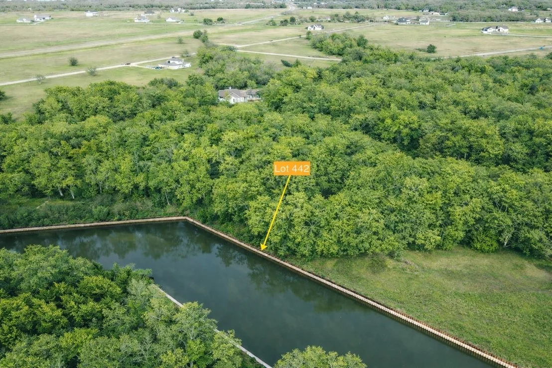 Photo of 442 Waters Edge Drive