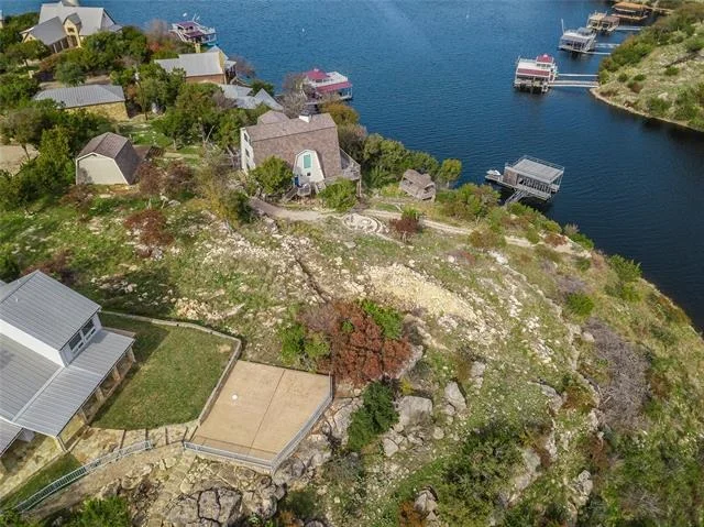 Photo of 1040 Bluff Creek Point