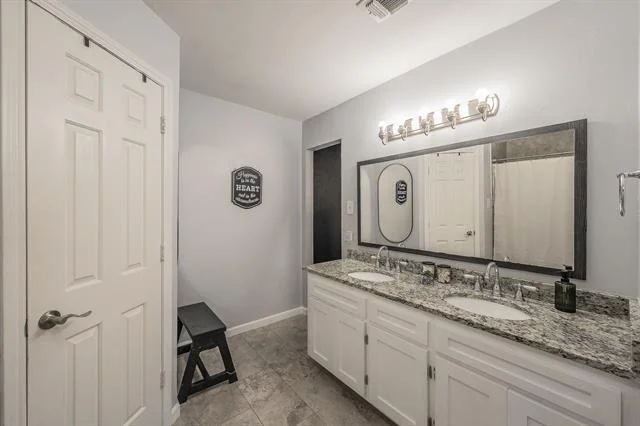 Photo of 4108 Longleaf Lane