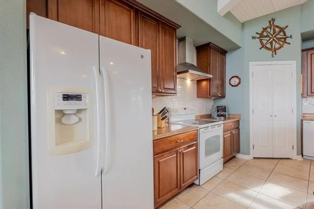 Photo of 1002 Cedar Drive