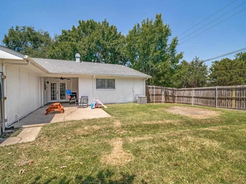 Photo of 2600 Montclair Lane