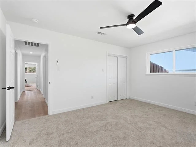 Photo of 2369 Claridge Circle