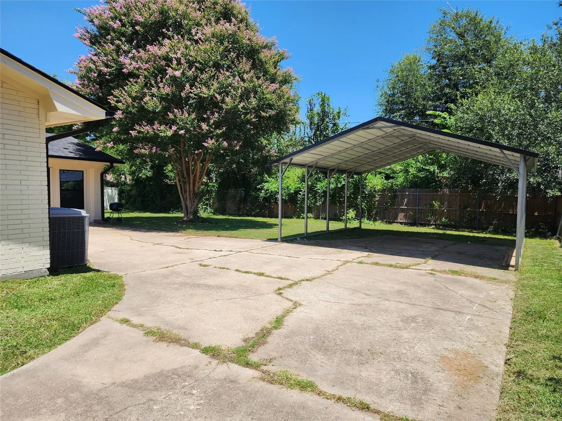 Photo of 2908 Washington Street