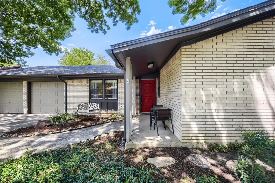 Photo of 1300 Greenbriar Street