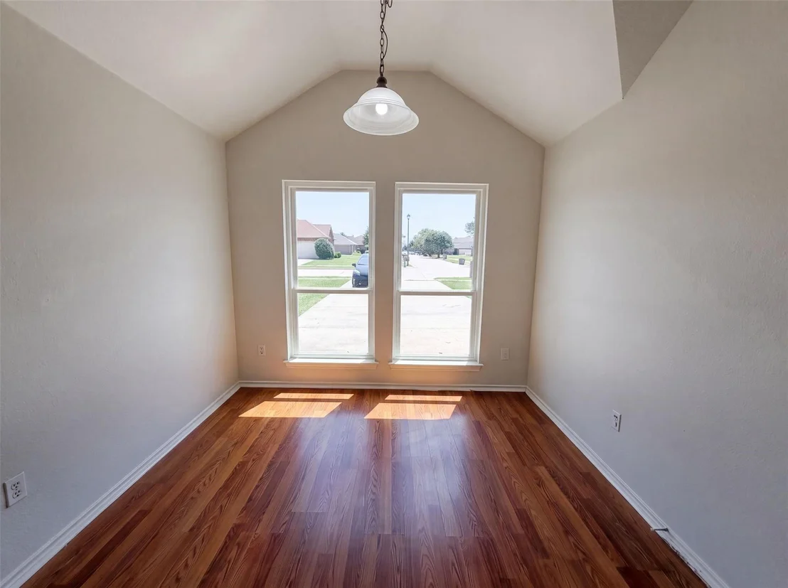 Photo of 324 Cascade Drive
