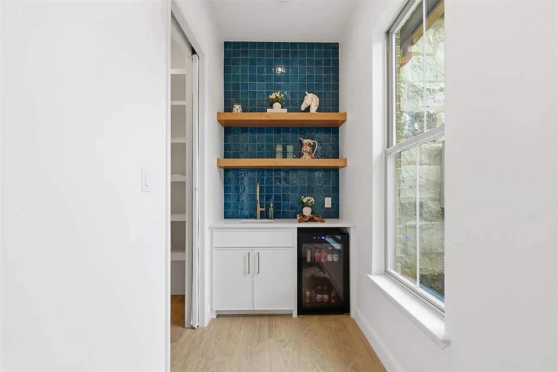 Photo of 273 Martin Drive
