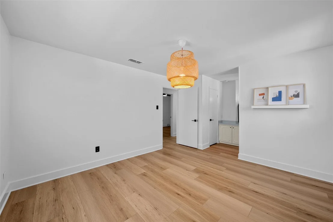 Photo of 5831 Caldwell Street