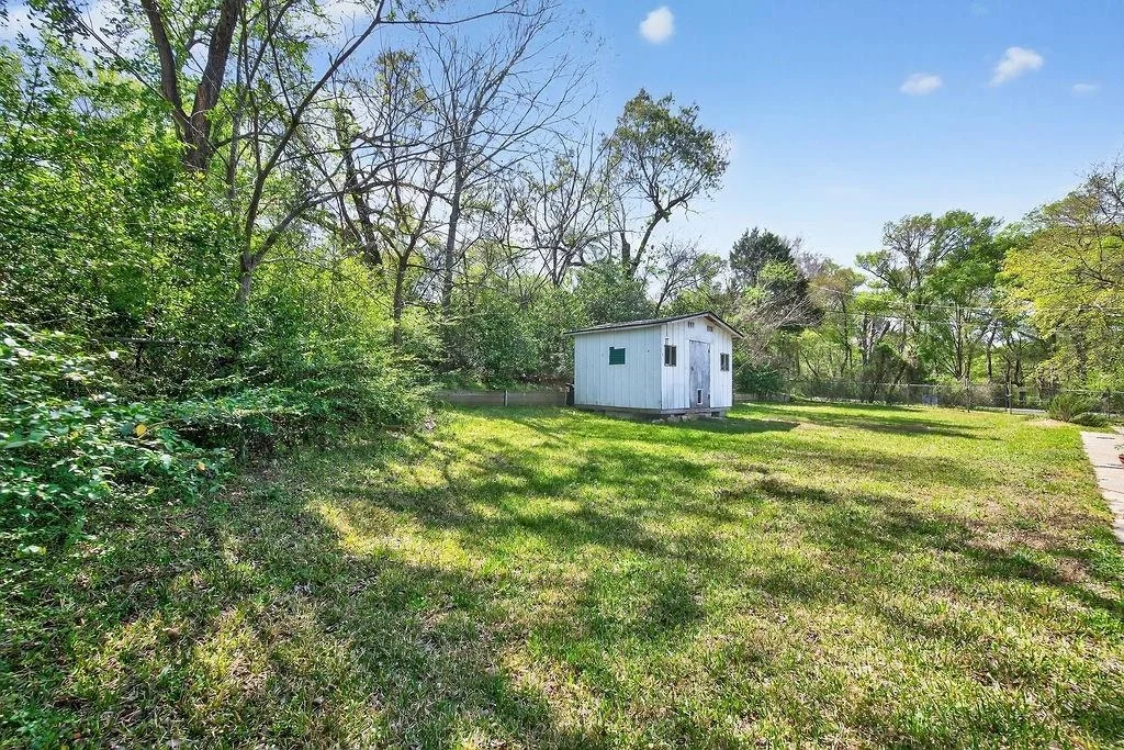 Photo of 600 Bunny Rabbit Road