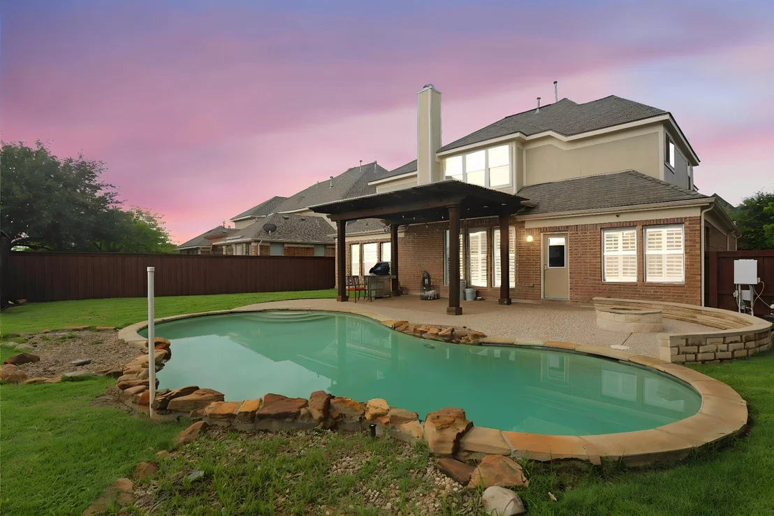 Photo of 830 Woodview Drive