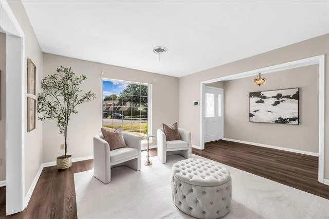 Photo of 5709 Silver Lake Circle