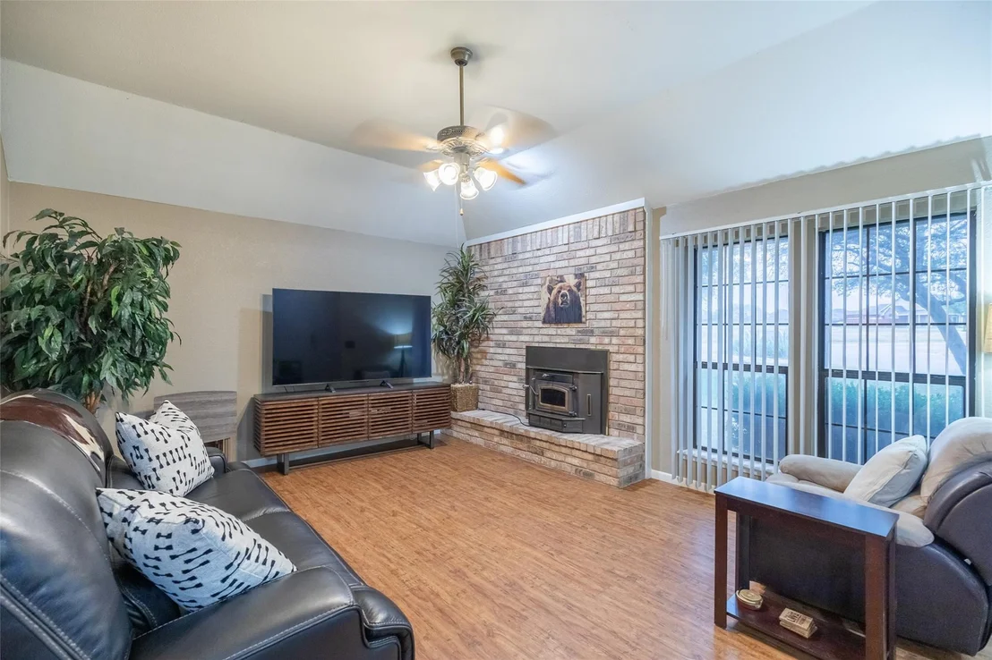 Photo of 3166 Constitution Avenue