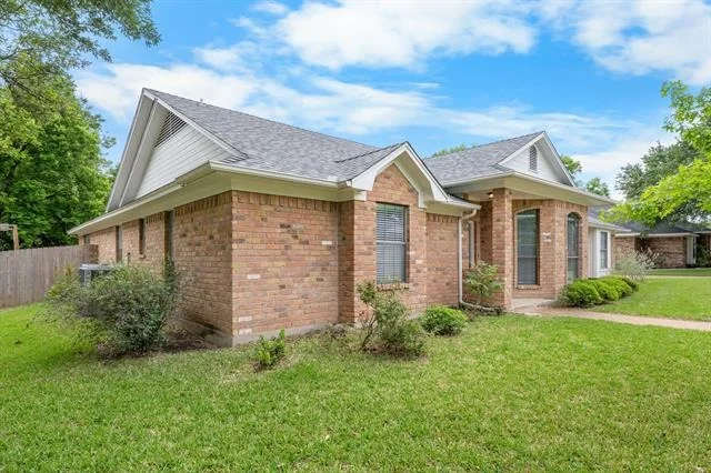 Photo of 1208 Dendron Drive