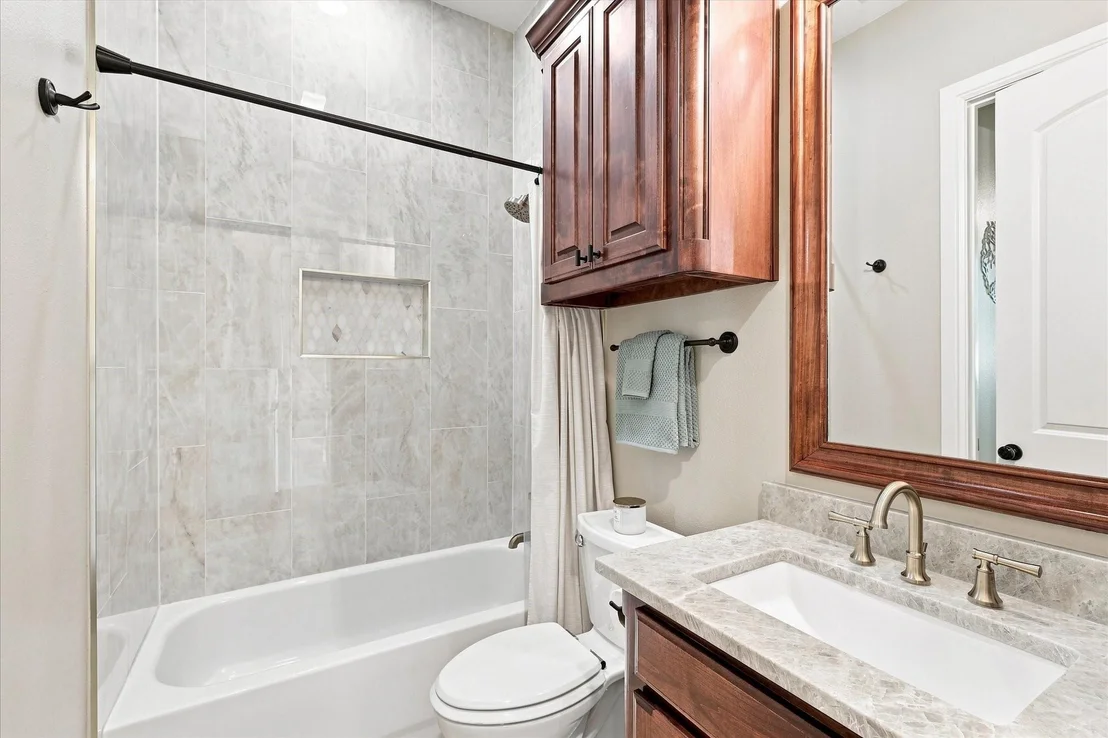 Photo of 1228 Robin Drive