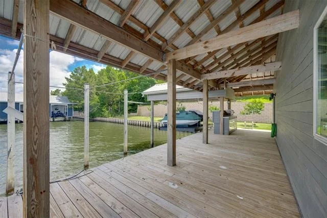 Photo of 127 Lake Bluff Drive