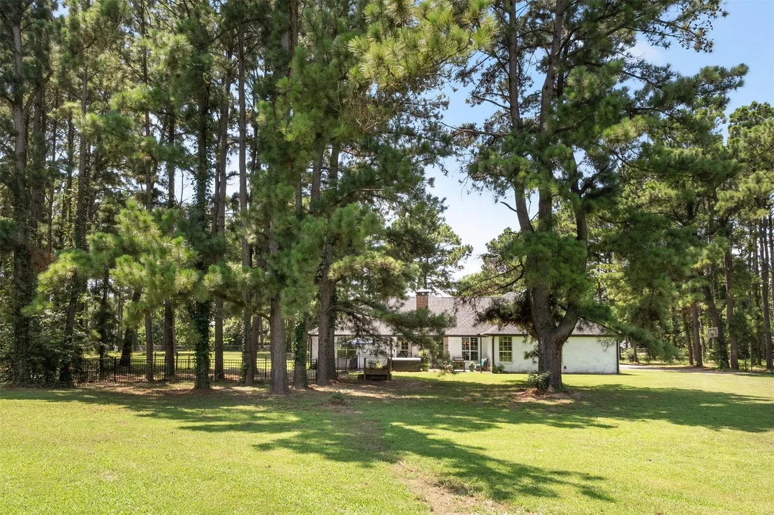 Photo of 1109 Robbins Road