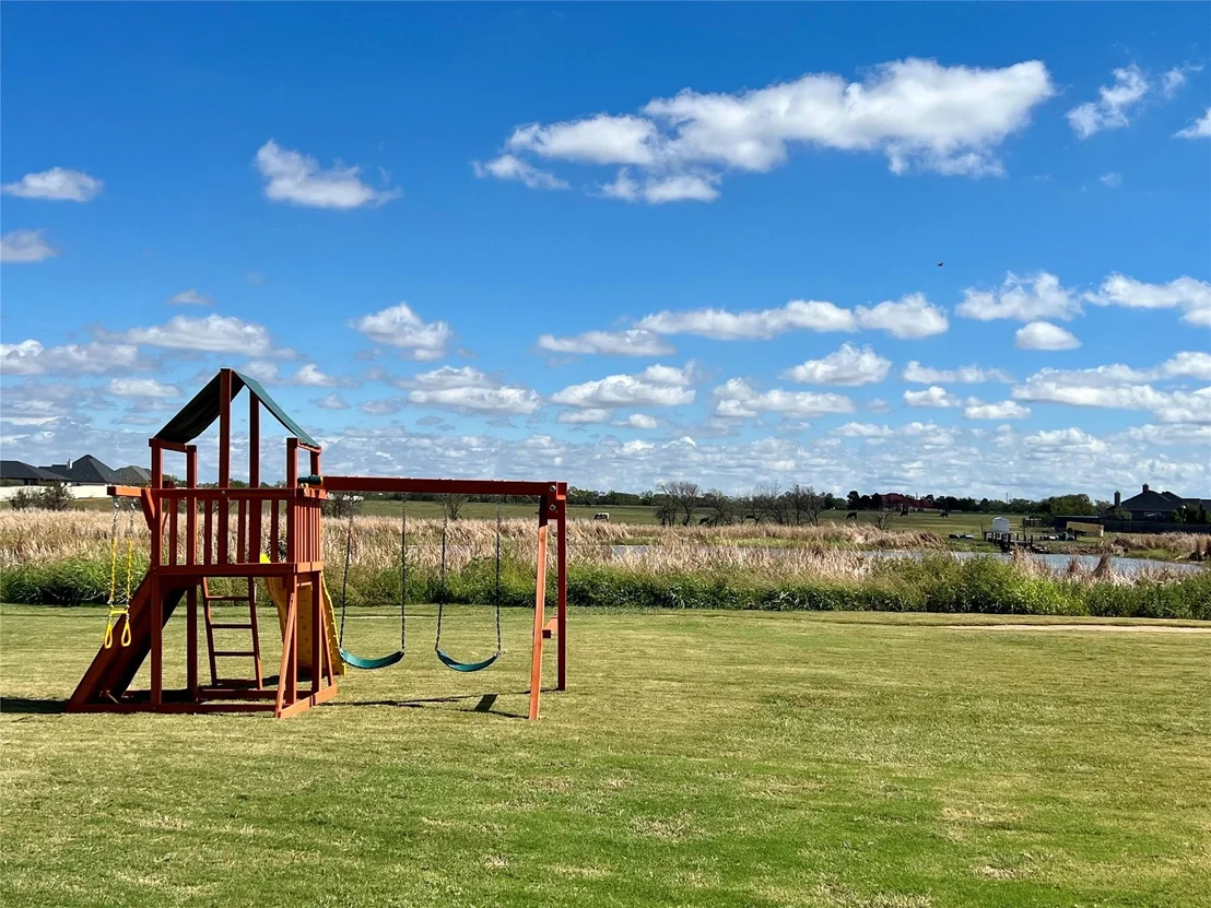 Photo of 1651 Griffith Road