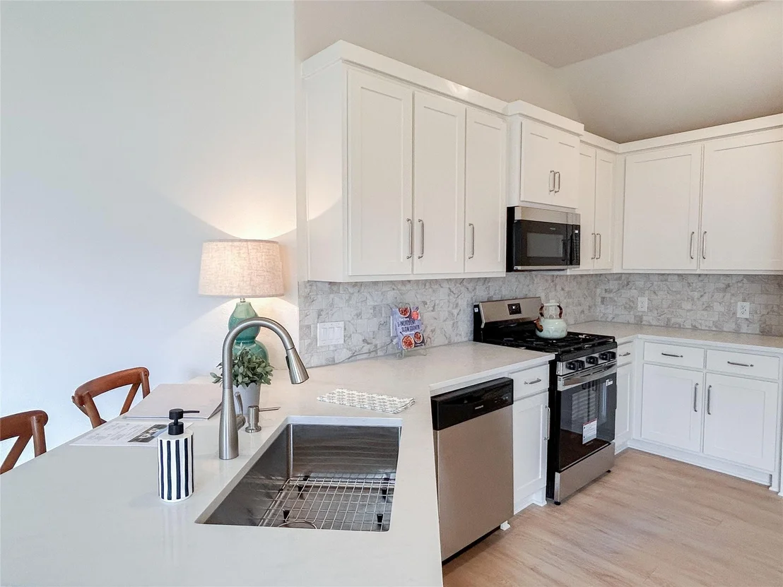 Photo of 6608 Macintosh Drive