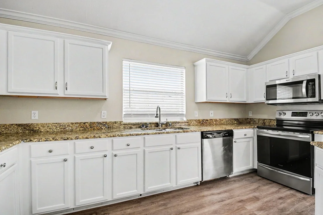 Photo of 9901 Queens Road