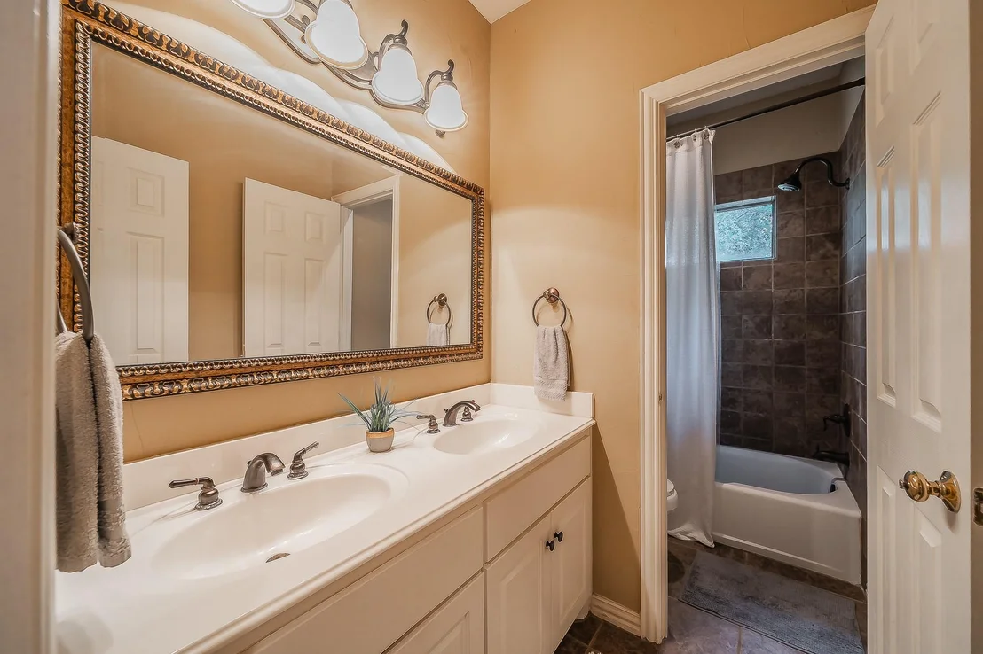 Photo of 1501 Cuttingham Court