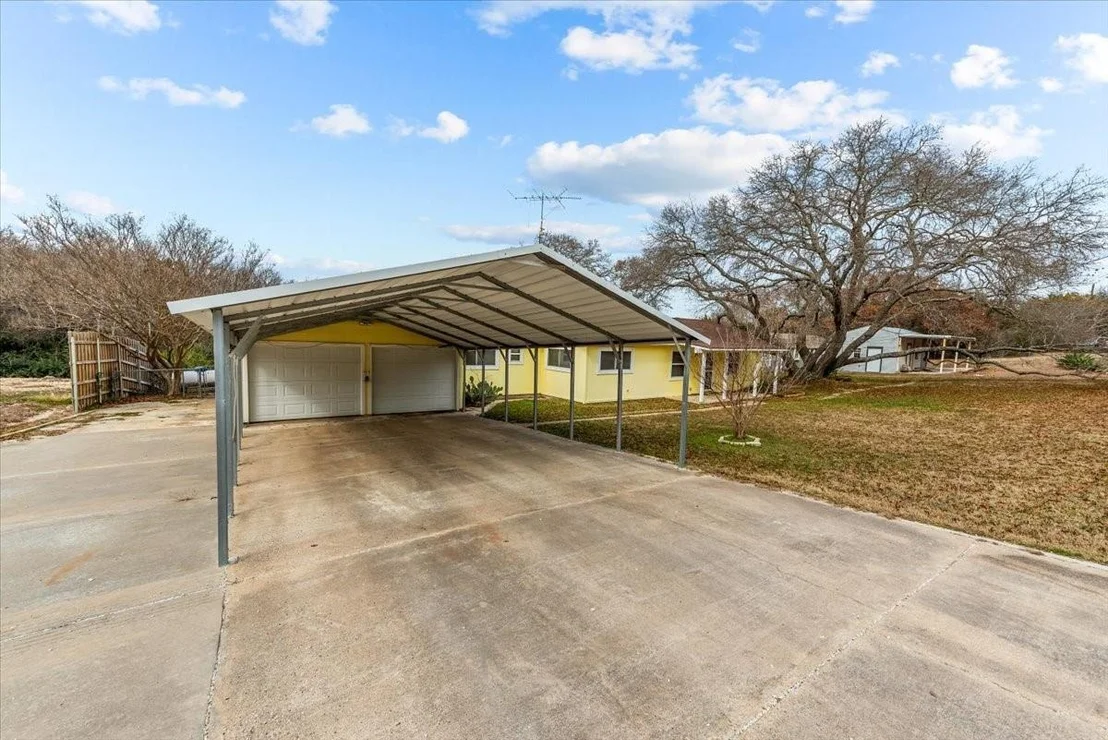 Photo of 334 County Road 1296