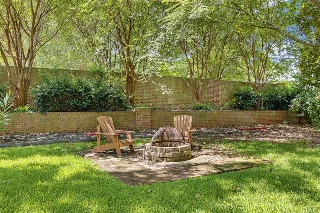 Photo of 1915 Stonegate Valley Drive