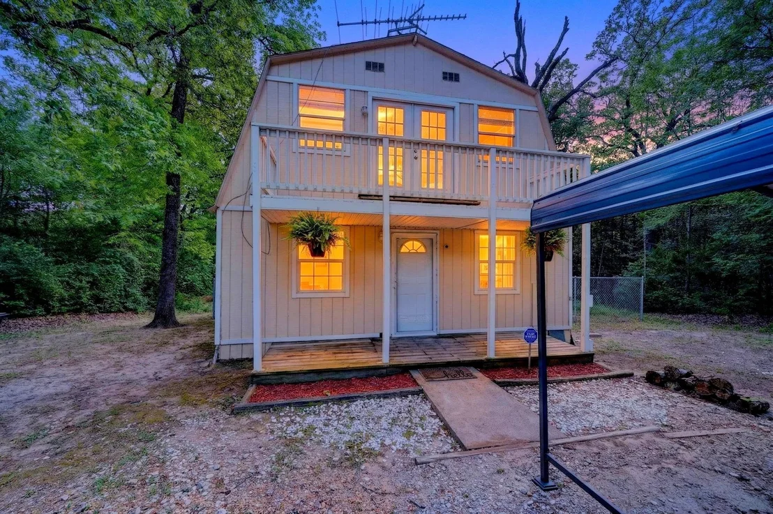 Photo of 7115 Brokenbow Drive