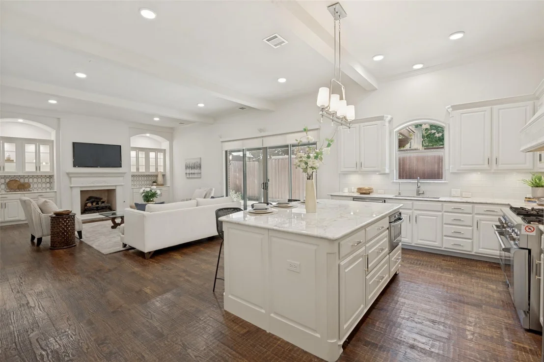 Photo of 5764 Quebec Lane