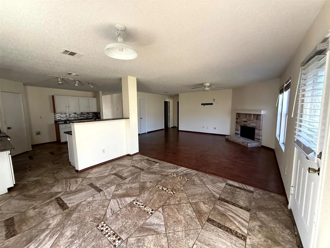 Photo of 7919 Mosstree Drive