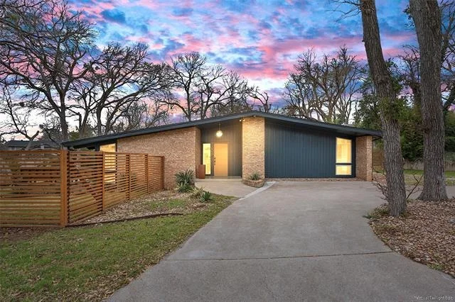 Photo of 2606 Birdcreek Drive