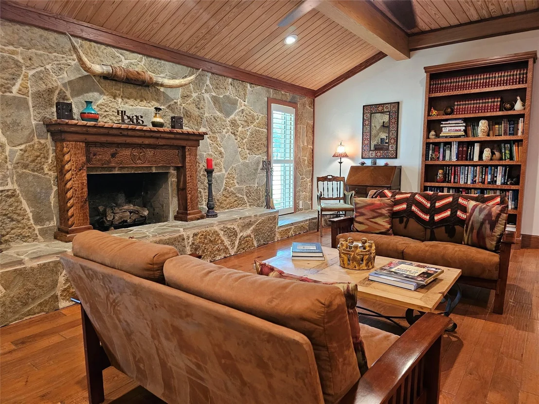 Photo of 2311 Chaparral Trail