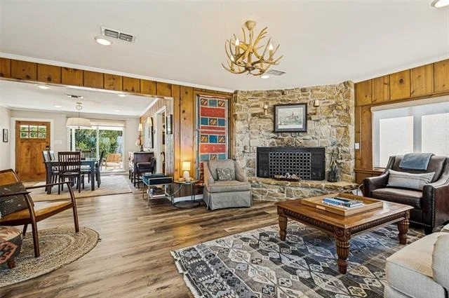 Photo of 111 Live Oak Drive