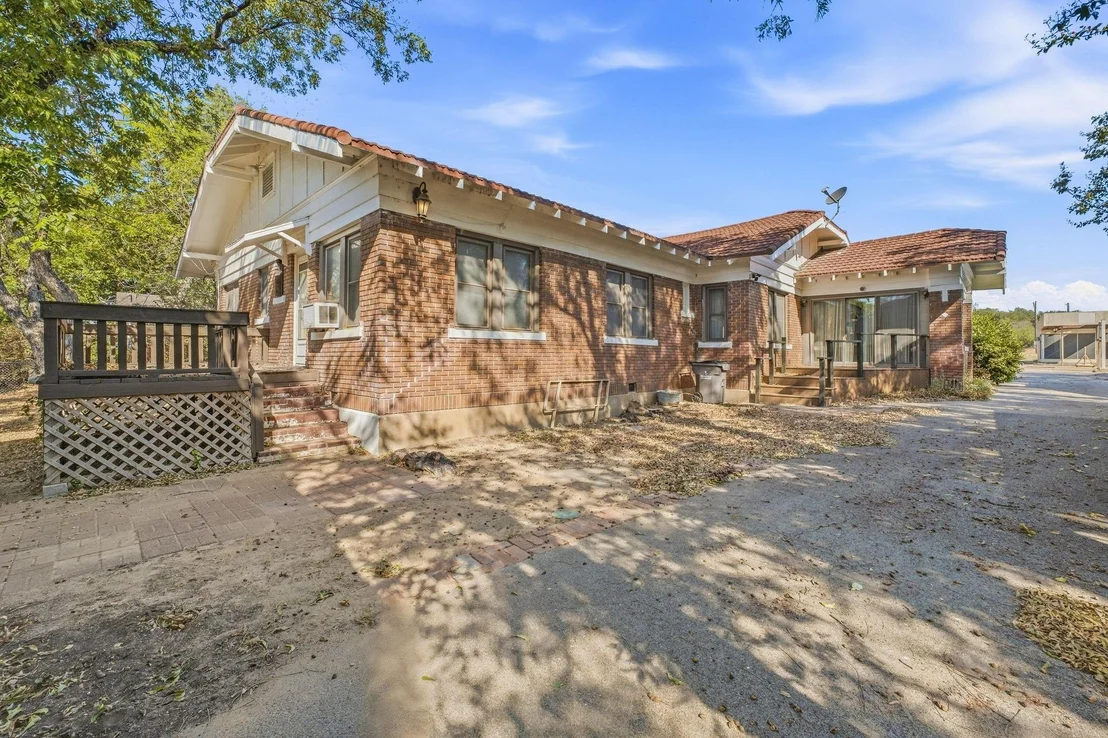 Photo of 924 4th Street