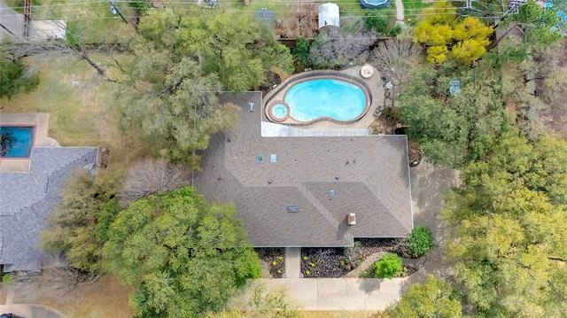 Photo of 1503 W Westhill Drive