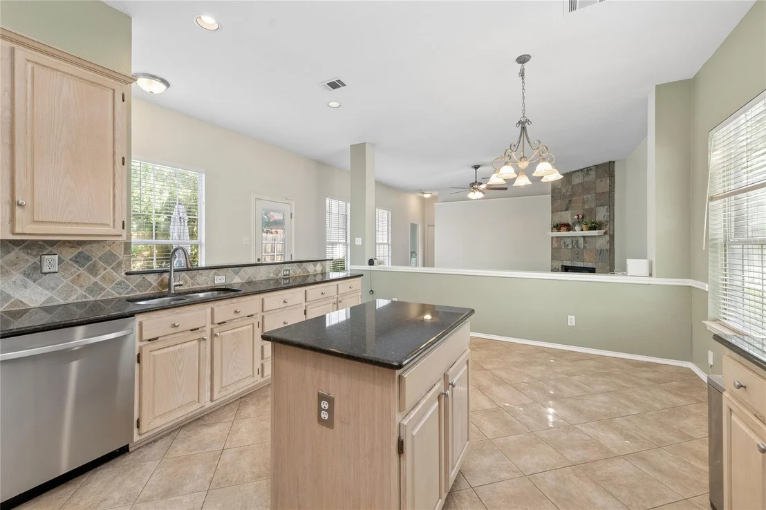 Photo of 4202 Timberglen Road