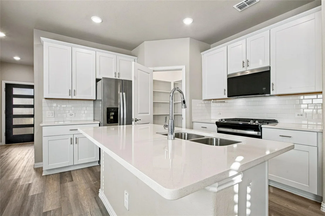 Photo of 113 Greenbriar Drive