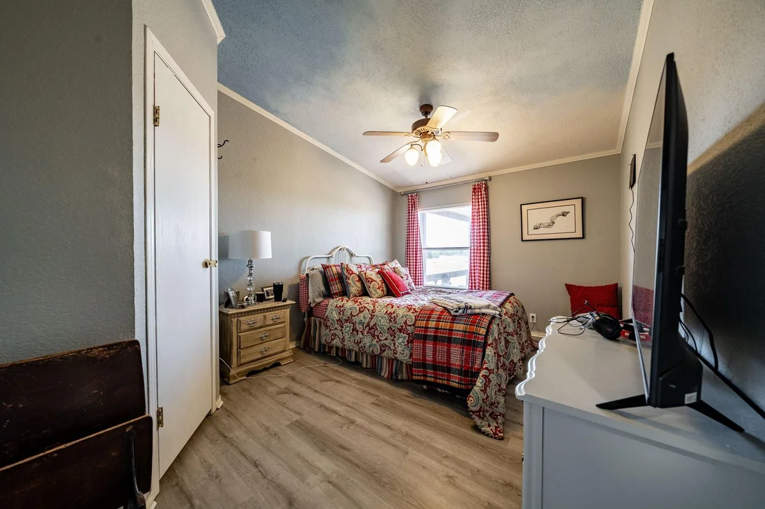 Photo of 221 County Road 225